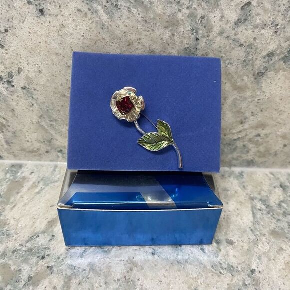 Avon Rose Pin - Picture 2 of 6